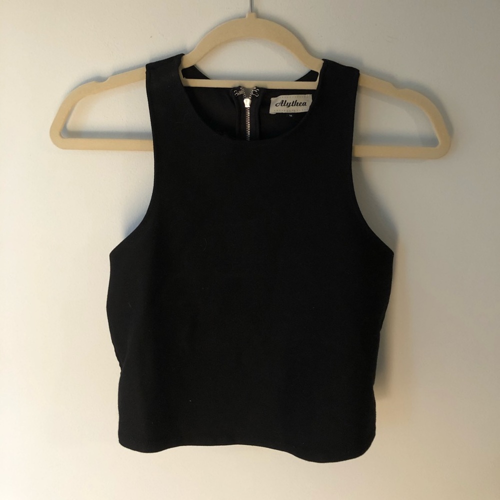 crop top